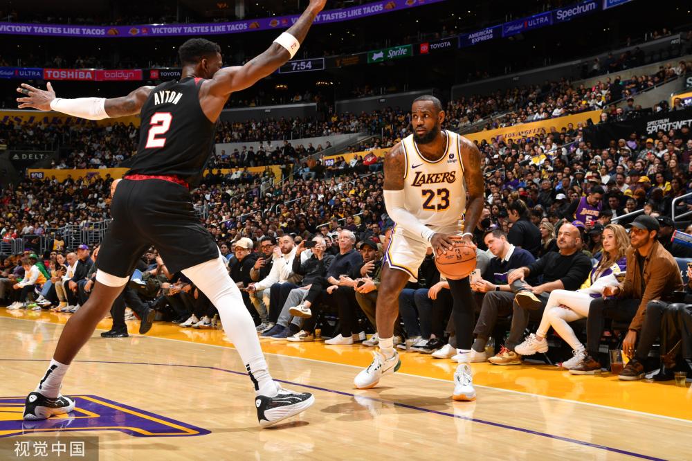 球员快乐并 球员快乐并