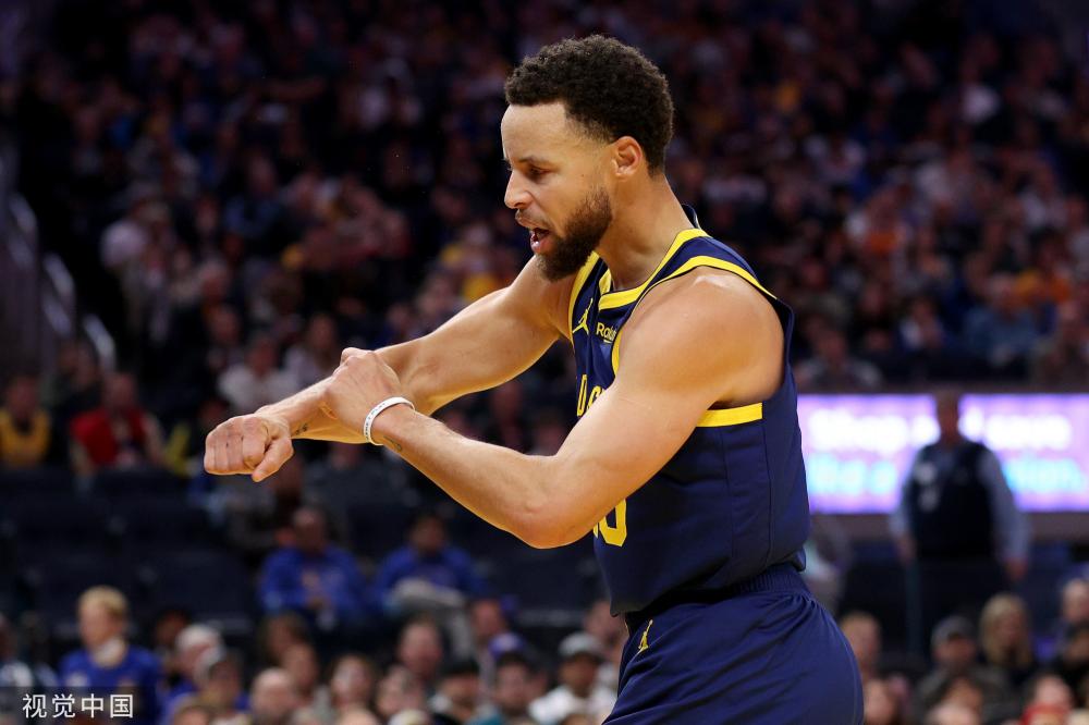 年从阿斯顿 年从阿斯顿