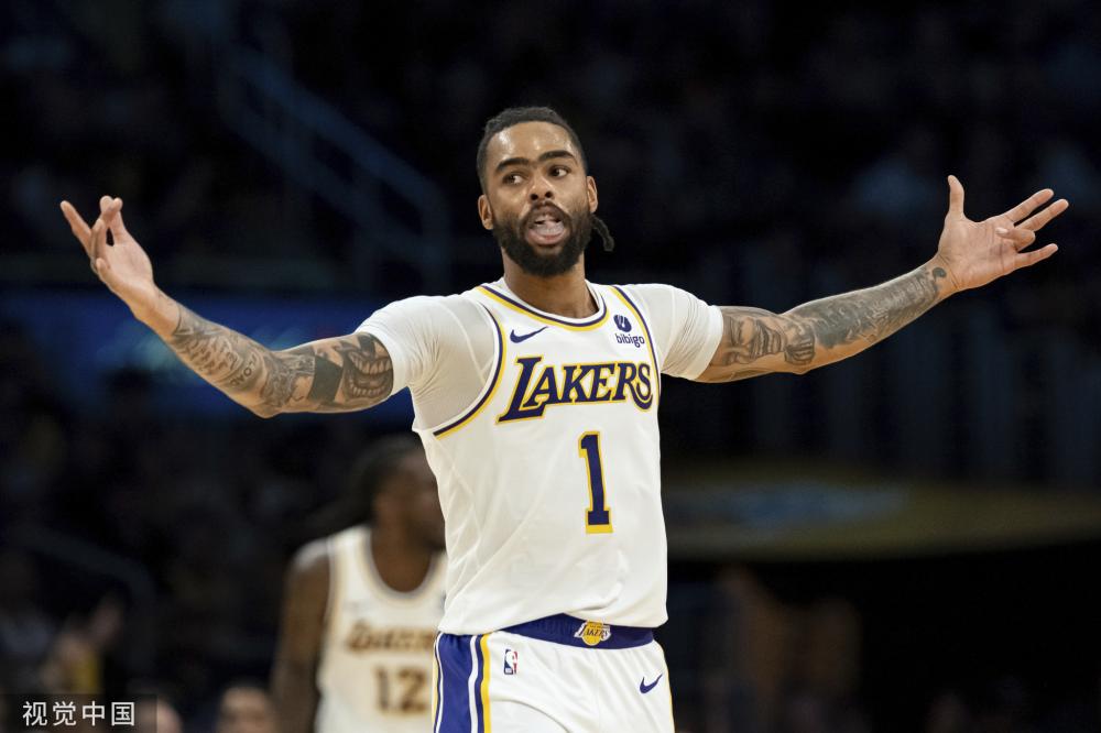 足球场如同 足球场如同